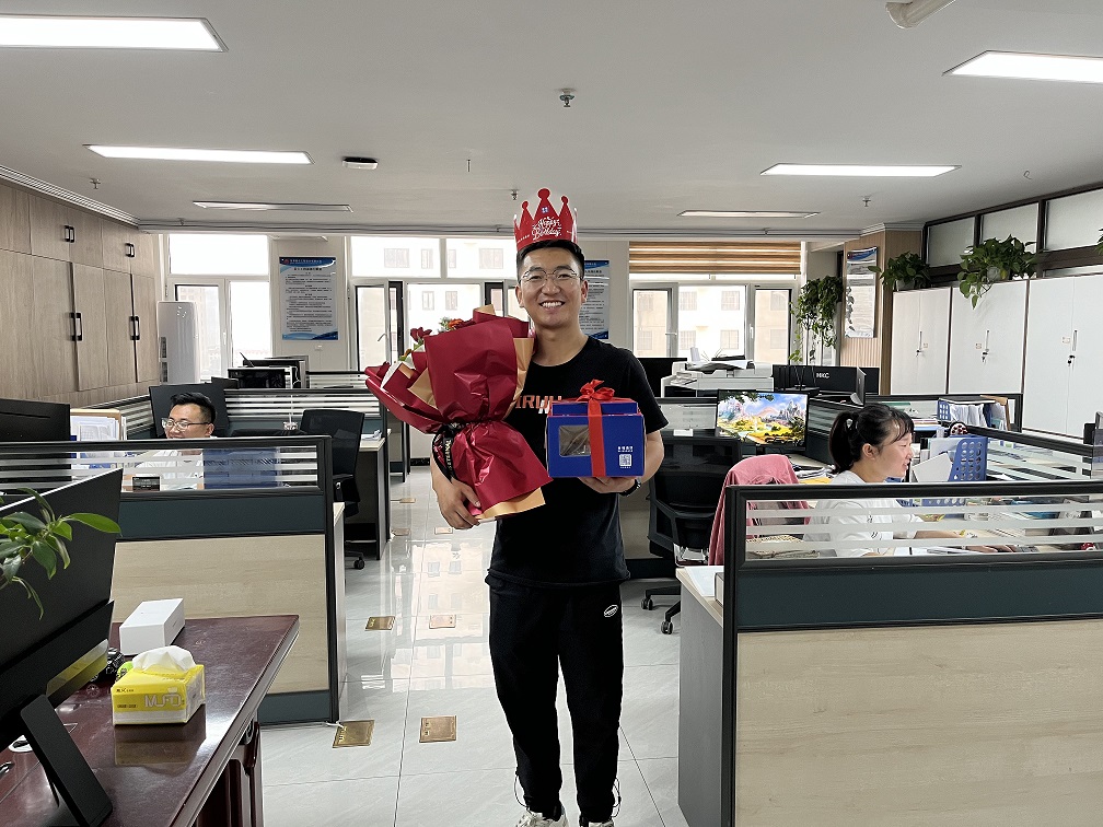 2023年6-7月份員工生日會(huì),信合與你共進(jìn)步